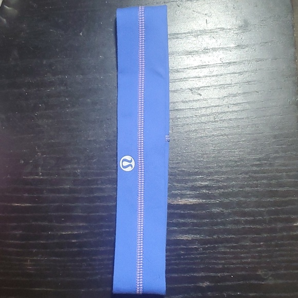 Lululemon Headband Blue w Middle Stiched Mauve Seam & Logo - Picture 3 of 6